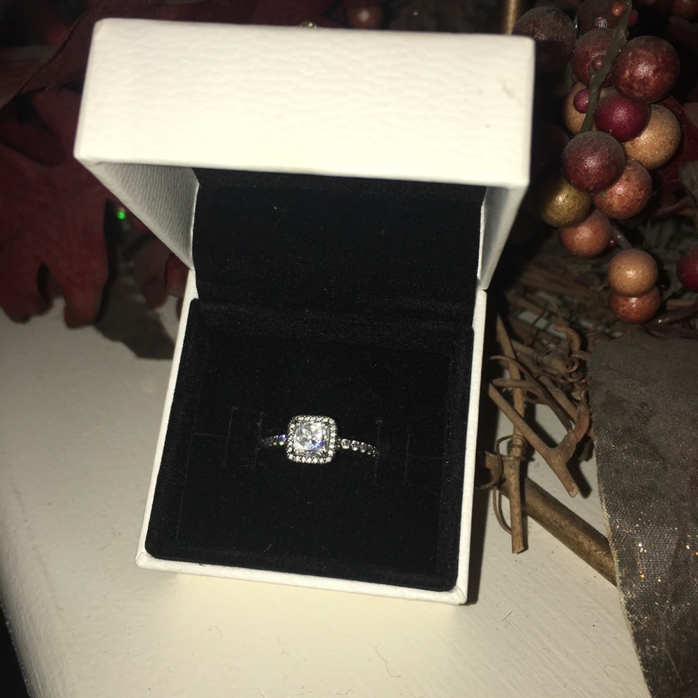 Pandora Ring Size 5